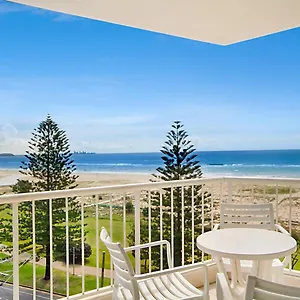 Aparthotel Meridian Tower Kirra