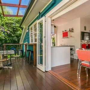 https://byron-bay-accom-frankies-beach-house.hotelsbyronbayaustralia.com