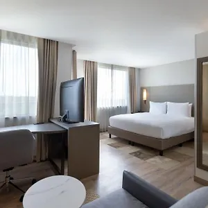 https://residence-inn-by-marriott-playa-del-carmen.quintano-roohotels.com
