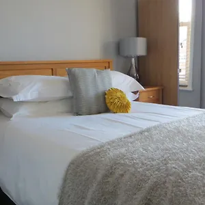 https://hudsons-whitby.yorkshirehotels.net