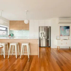 http://kangaroo-bay-apartments.top-hotels-hobart.com